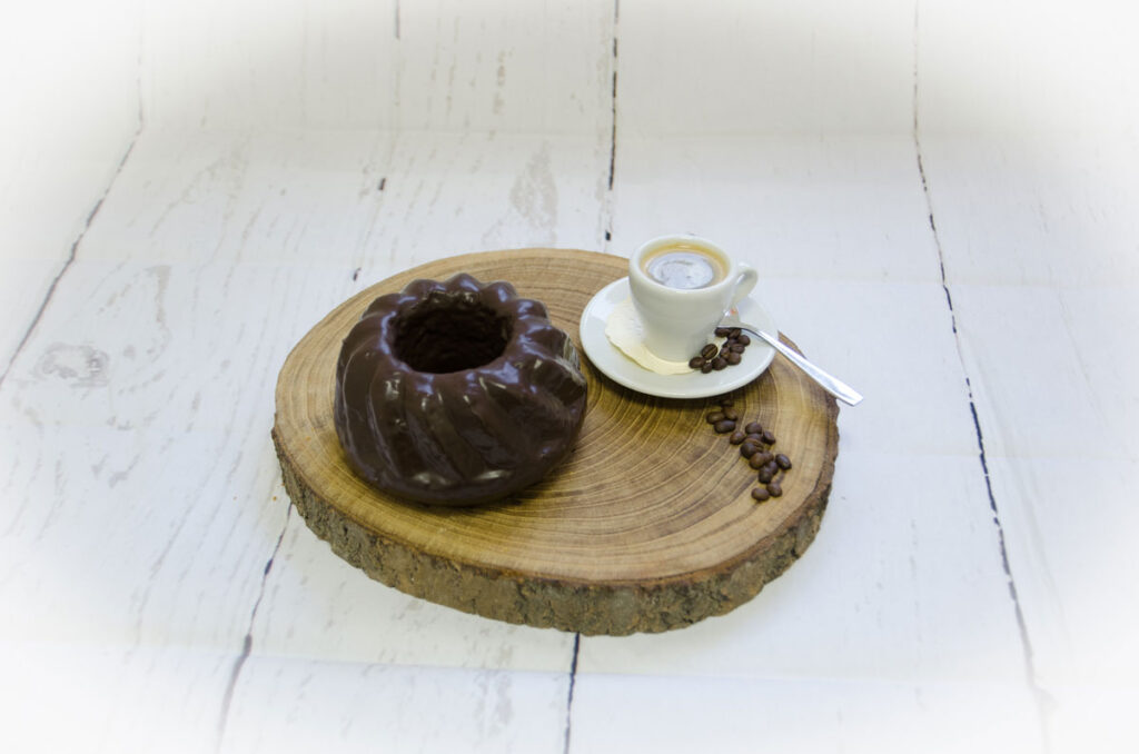 Altdeutscher Kuchen mit Schokoladenüberzug rund - 🍰 ViewegerBack