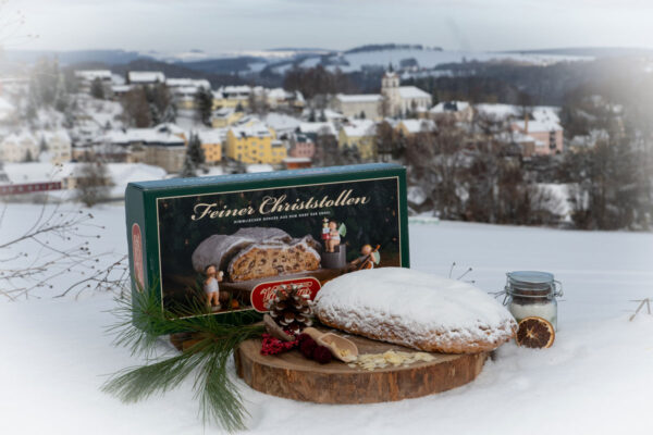 Butter-Mandelstollen gestrichen ganz Stollenkarton Wendt & Kühn 1500g