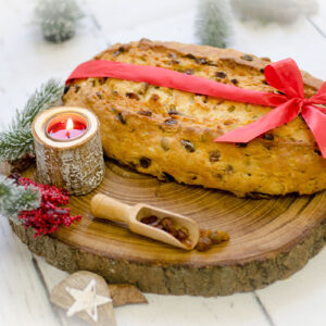 Butter Rosinenstollen - Hausmacher Art - ungestrichen ganz 1300g