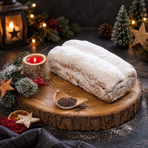 Mohnstollen gestrichen ganz