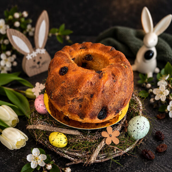 Hefeaschkuchen ungestrichen - Osterkuchen